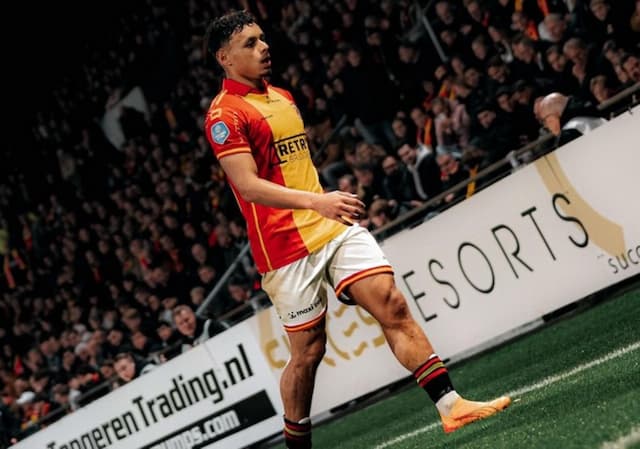 Kisah Unik Dean James, Pilih Jauhi Media Sosial demi Tetap Waras saat Tersandung Kasus Paspor di Belanda Kisah Unik Dean James, Pilih Jauhi Media Sosial demi Tetap Waras saat Tersandung Kasus Paspor di Belanda