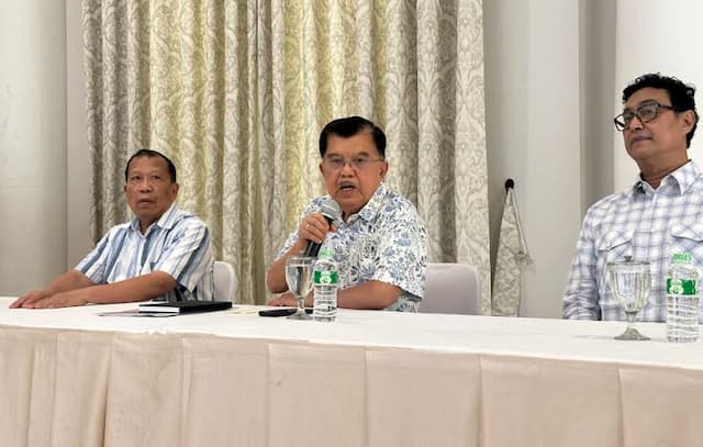 6 Fakta JK Tepis Tuduhan Penistaan Agama: Dari Juru Damai, Termul hingga Jasanya ke Jokowi 6 Fakta JK Tepis Tuduhan Penistaan Agama: Dari Juru Damai, Termul hingga Jasanya ke Jokowi