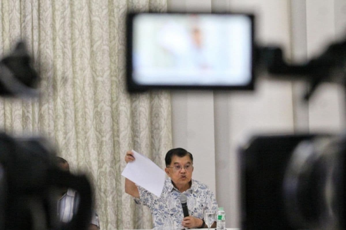 JK Ungkap Alasan Menolak Temui Rismon Sianipar dan Roy Suryo: Bukan Urusan Saya! JK Ungkap Alasan Menolak Temui Rismon Sianipar dan Roy Suryo: Bukan Urusan Saya!