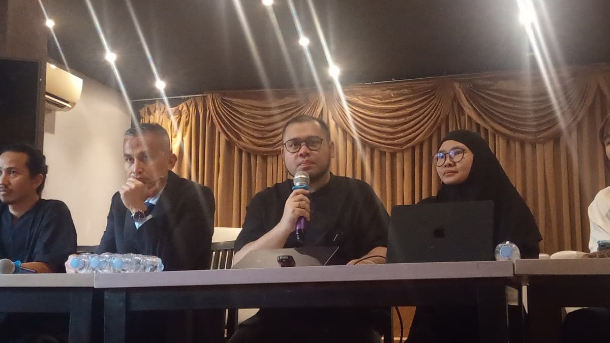 Terdakwa Kasus Chromebook Heran Dituntut Total 22,5 Tahun Penjara, Ngaku Dijadikan Kambing Hitam Terdakwa Kasus Chromebook Heran Dituntut Total 22,5 Tahun Penjara, Ngaku Dijadikan Kambing Hitam