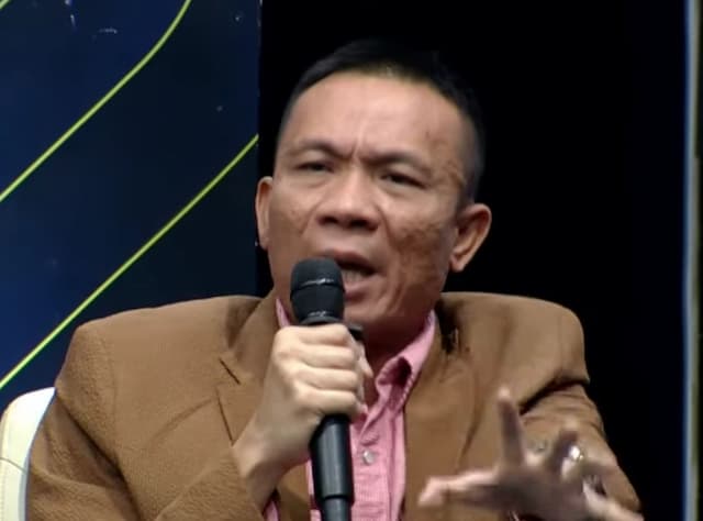 Rismon Klaim Video Tuding JK Bohir Kasus Ijazah Jokowi Hasil AI, Buru Pembuatnya! Rismon Klaim Video Tuding JK Bohir Kasus Ijazah Jokowi Hasil AI, Buru Pembuatnya!