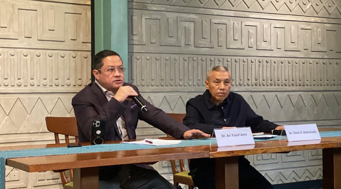 Hakim Mendadak Percepat Jadwal Sidang, Kubu Nadiem Makarim Surati MA hingga DPR RI Hakim Mendadak Percepat Jadwal Sidang, Kubu Nadiem Makarim Surati MA hingga DPR RI