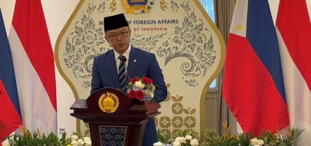 Israel Kibarkan Spanduk Rising Lion di Reruntuhan RS Indonesia, Sugiono: Fasilitas Medis Wajib Dihormati! Israel Kibarkan Spanduk Rising Lion di Reruntuhan RS Indonesia, Sugiono: Fasilitas Medis Wajib Dihormati!