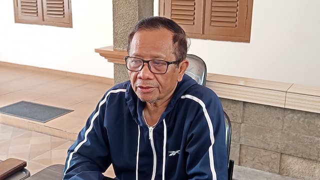 Mahfud MD Nilai Pernyataan Saiful Mujani Tidak Makar Mahfud MD Nilai Pernyataan Saiful Mujani Tidak Makar