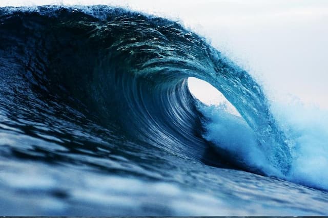 Waspada! Gelombang Sangat Tinggi 4 Meter Potensi Terjang Perairan RI pada 26-29 April Waspada! Gelombang Sangat Tinggi 4 Meter Potensi Terjang Perairan RI pada 26-29 April