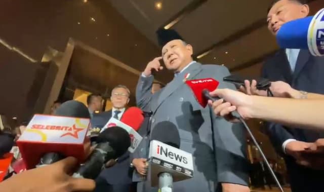 Prabowo Hadiri Pernikahan El Rumi dan Syifa Hadju, di Sela Pesta Santap Kari Laksa Prabowo Hadiri Pernikahan El Rumi dan Syifa Hadju, di Sela Pesta Santap Kari Laksa