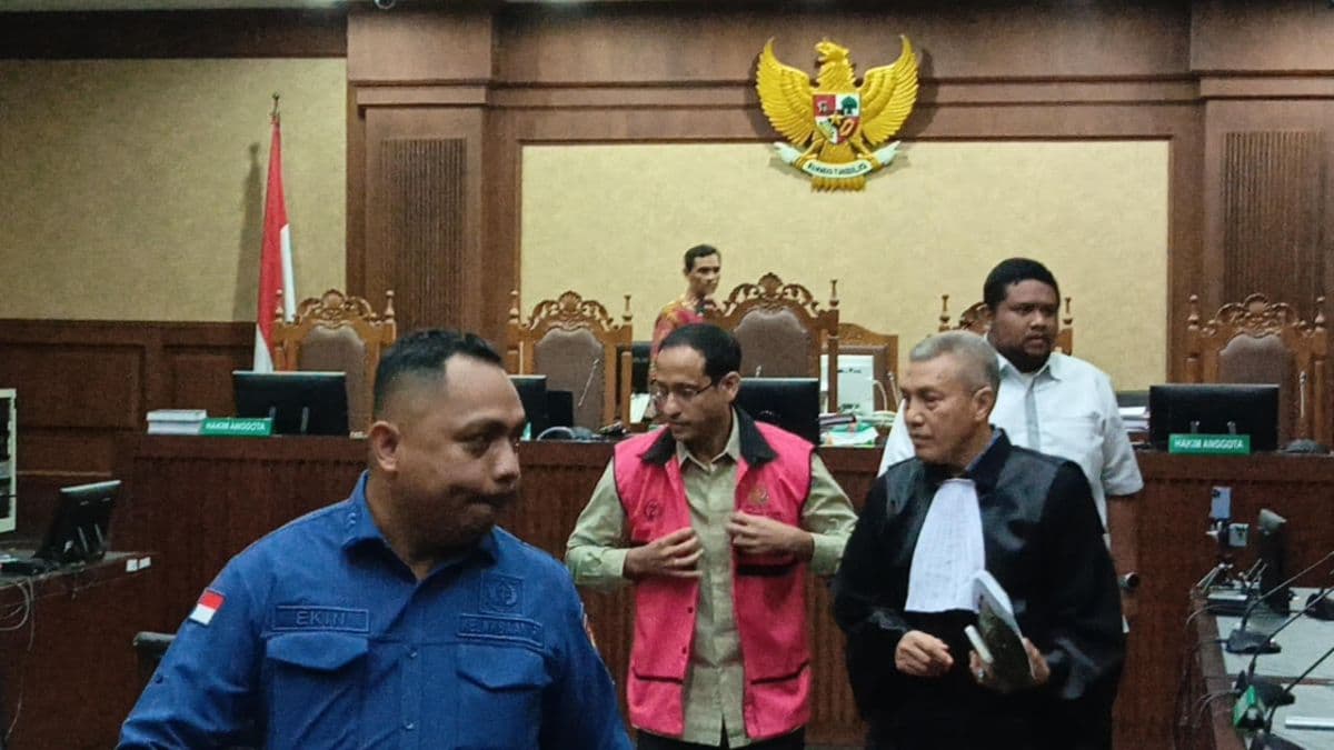 Nadiem Absen Sidang Kasus Korupsi Chromebook, Dirawat di Rumah Sakit! Nadiem Absen Sidang Kasus Korupsi Chromebook, Dirawat di Rumah Sakit!