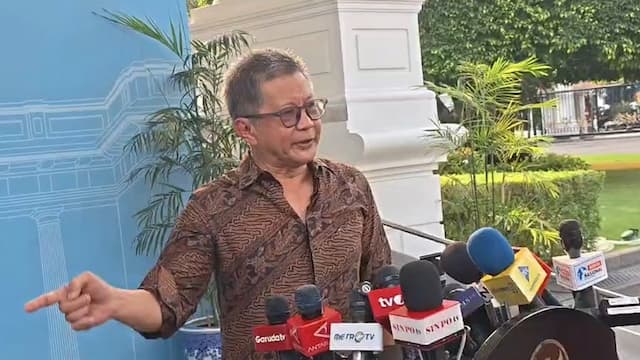 Jumhur Hidayat Dilantik Jadi Menteri LH,Rocky Gerung: Mantan Narapidana tapi Intelektual! Jumhur Hidayat Dilantik Jadi Menteri LH,Rocky Gerung: Mantan Narapidana tapi Intelektual!