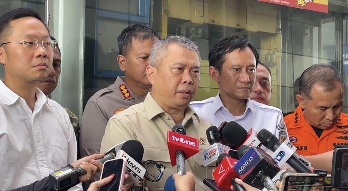 Menhub Buka Suara soal Sinyal di Balik Tabrakan KRL dan Argo Bromo Menhub Buka Suara soal Sinyal di Balik Tabrakan KRL dan Argo Bromo