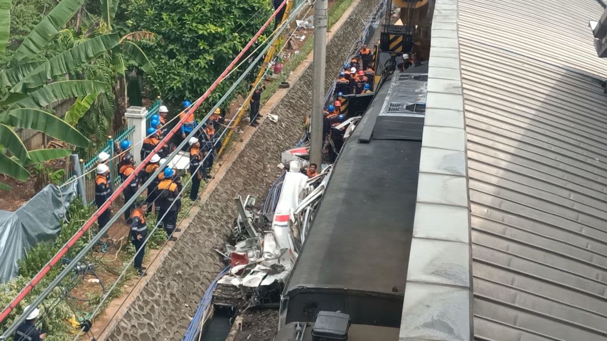 Soal Penyebab Tabrakan Kereta Bekasi, Menhub: Tunggu KNKT Soal Penyebab Tabrakan Kereta Bekasi, Menhub: Tunggu KNKT