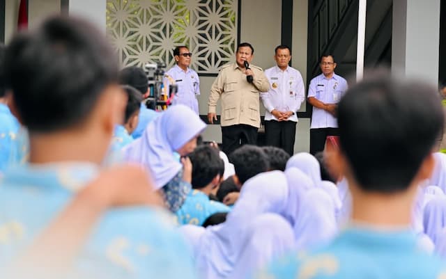 Prabowo Akan Hadiri Peringatan May Day di Monas, Bukti Pemerintah Berdiri Bersama Buruh Prabowo Akan Hadiri Peringatan May Day di Monas, Bukti Pemerintah Berdiri Bersama Buruh