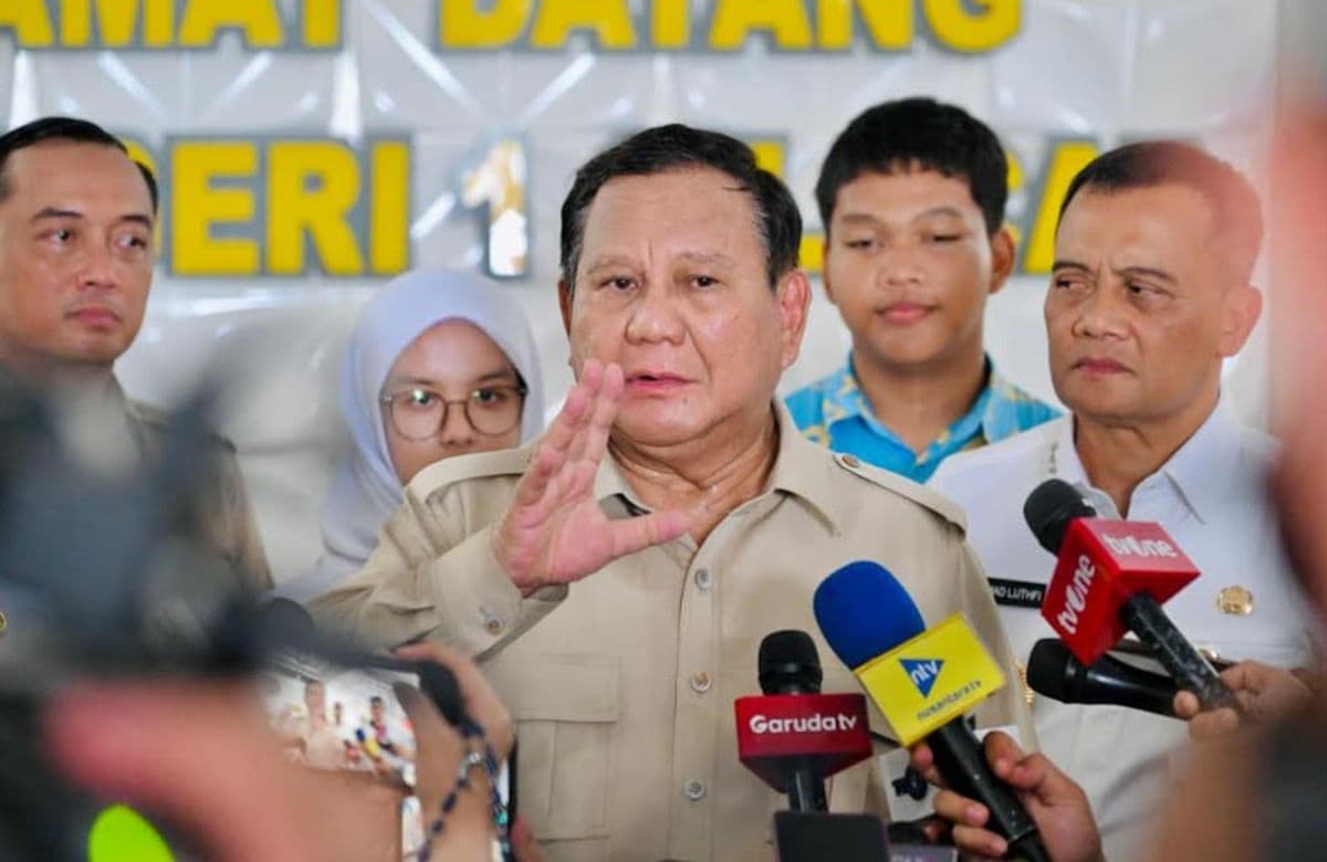 Prabowo Targetkan 288 Ribu Sekolah Tuntas Direvitalisasi pada 2028 Prabowo Targetkan 288 Ribu Sekolah Tuntas Direvitalisasi pada 2028