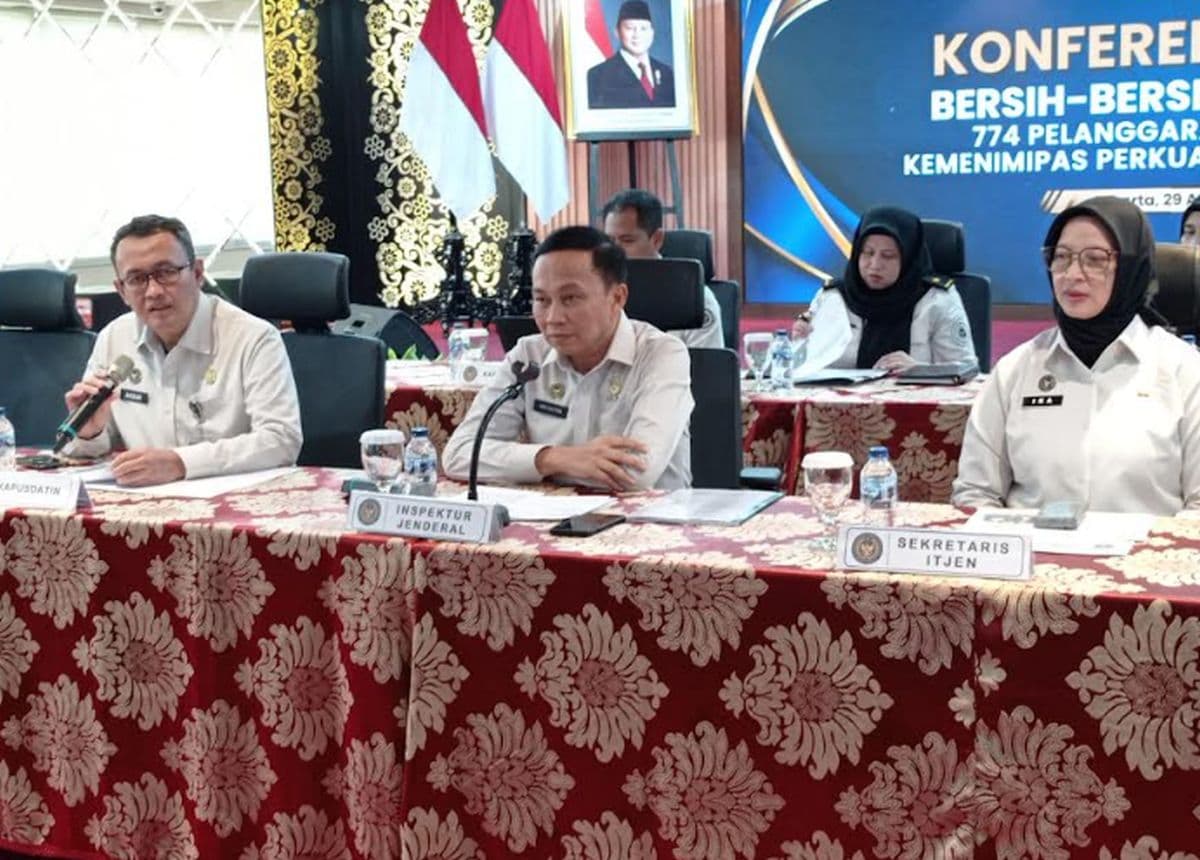 Kemenimipas Tindak 774 ASN Melanggar Disiplin, Ada yang Bolos 1 Tahun Kemenimipas Tindak 774 ASN Melanggar Disiplin, Ada yang Bolos 1 Tahun