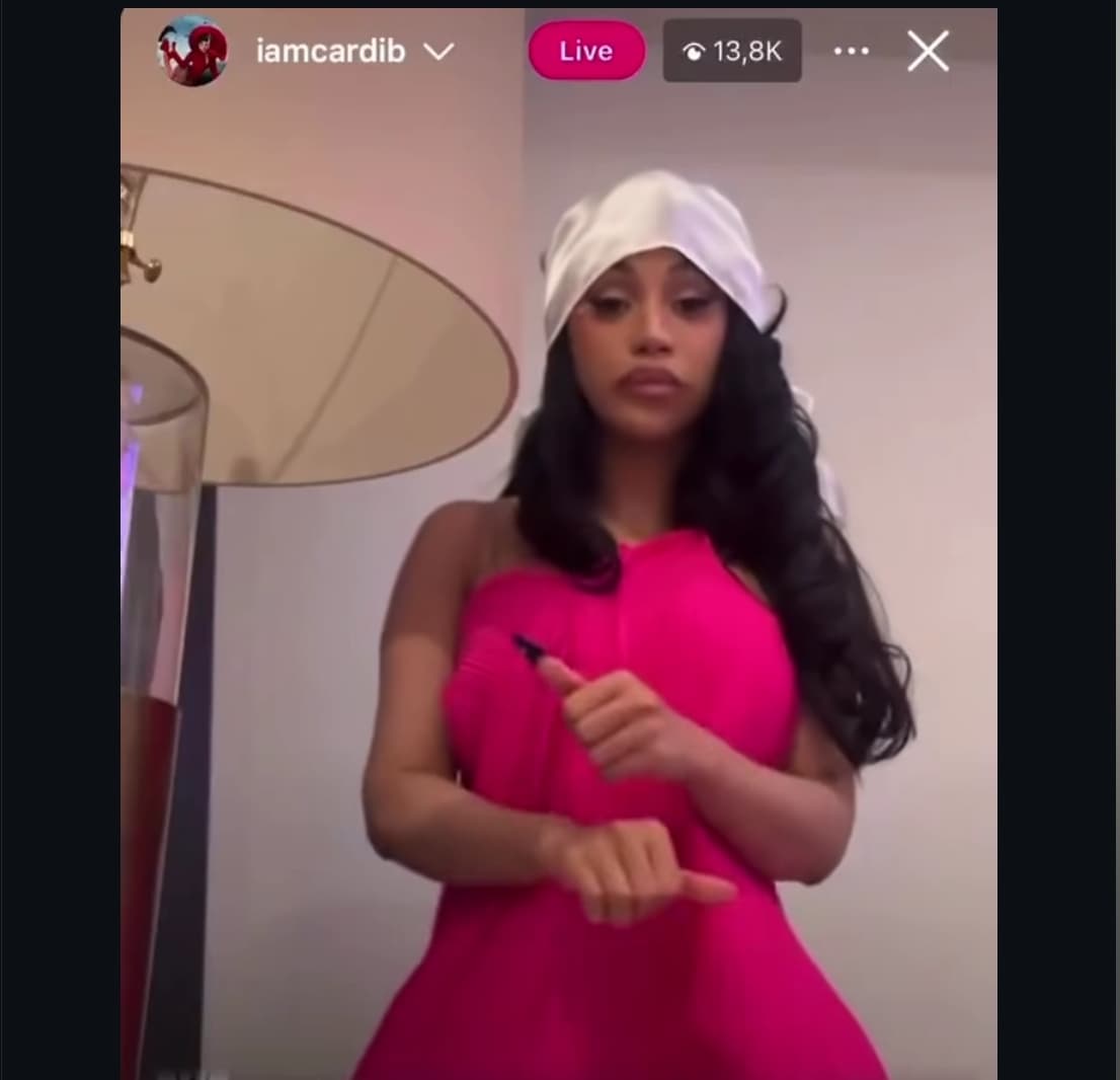 Viral! Cardi B Joget dengan Lagu Pok Ame Ame dan Cit CitCuit Bareng Anaknya saat Live IG Viral! Cardi B Joget dengan Lagu Pok Ame Ame dan Cit CitCuit Bareng Anaknya saat Live IG