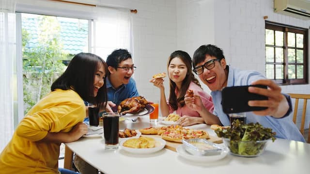 5 Gaya Hidup yang Bisa Picu Risiko Diabetes pada Anak Muda, Hati-Hati Sering Diabaikan! 5 Gaya Hidup yang Bisa Picu Risiko Diabetes pada Anak Muda, Hati-Hati Sering Diabaikan!
