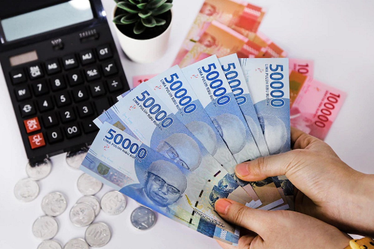 Rupiah Ditutup Melemah ke Rp17.414 per Dolar AS Rupiah Ditutup Melemah ke Rp17.414 per Dolar AS