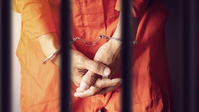 Kejagung Tahan Bos PT CBU dalam Kasus Korupsi Tambang Samin Tan Kejagung Tahan Bos PT CBU dalam Kasus Korupsi Tambang Samin Tan