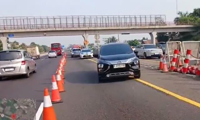 Urai Kepadatan, Contraflow Diberlakukan di KM 55-65 Tol Jakarta-Cikampek Urai Kepadatan, Contraflow Diberlakukan di KM 55-65 Tol Jakarta-Cikampek