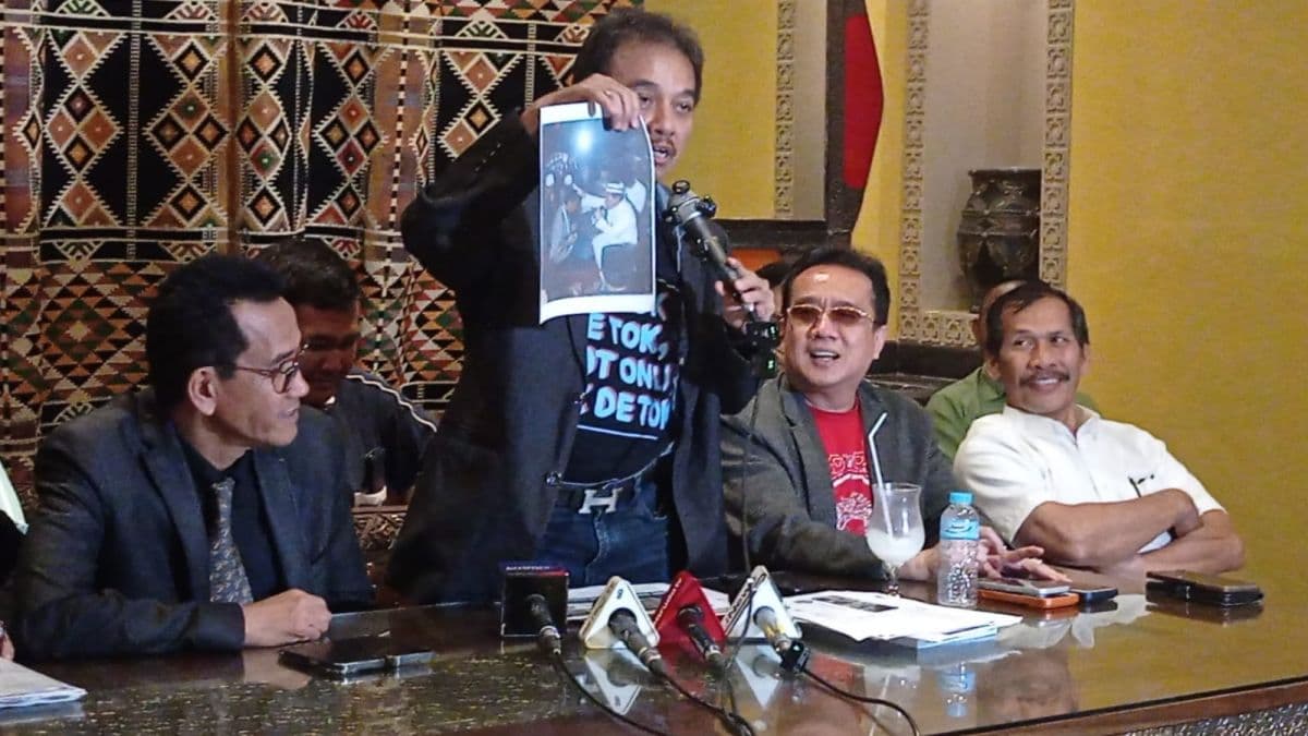 Polisi Bakal Umumkan Status Perkara Ijazah Jokowi, Roy Suryo: P21 Bukan Akhir! Polisi Bakal Umumkan Status Perkara Ijazah Jokowi, Roy Suryo: P21 Bukan Akhir!