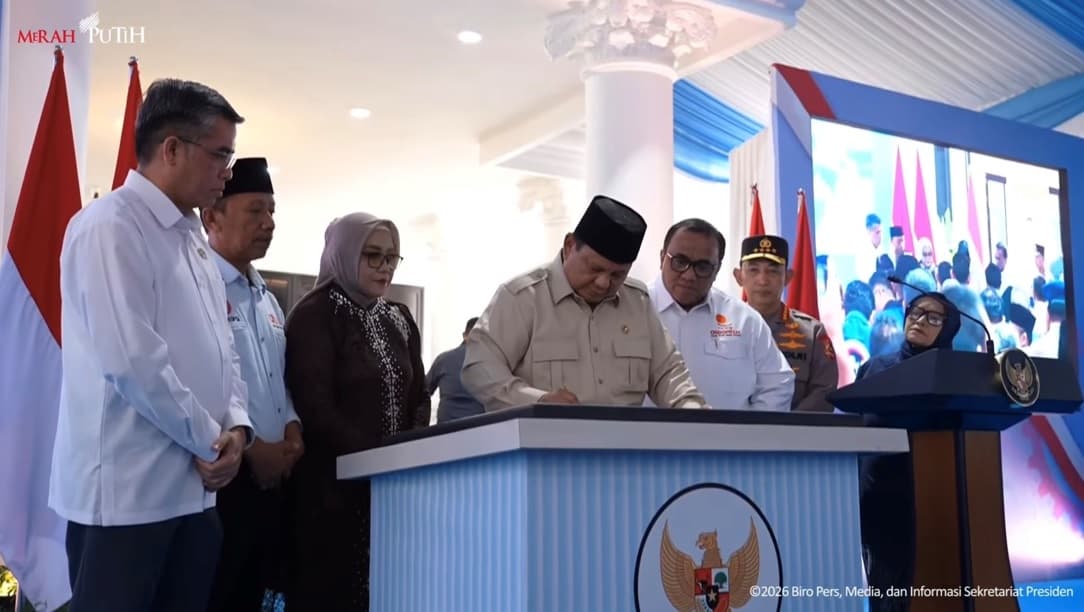 Momen Prabowo Resmikan Museum dan Rumah Singgah Marsinah di Nganjuk Momen Prabowo Resmikan Museum dan Rumah Singgah Marsinah di Nganjuk