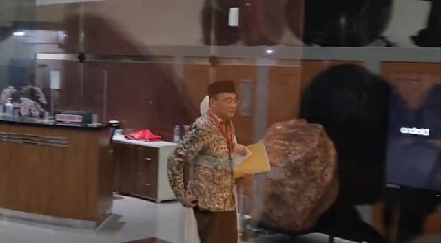KPK Periksa Muhadjir Effendy soal Kuota Haji Tambahan 2022 KPK Periksa Muhadjir Effendy soal Kuota Haji Tambahan 2022