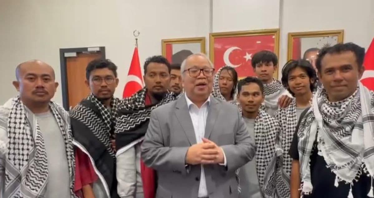Kemlu RI Kawal Ketat Proses Pemulangan 9 WNI yang Ditangkap Zionis Israel Kemlu RI Kawal Ketat Proses Pemulangan 9 WNI yang Ditangkap Zionis Israel