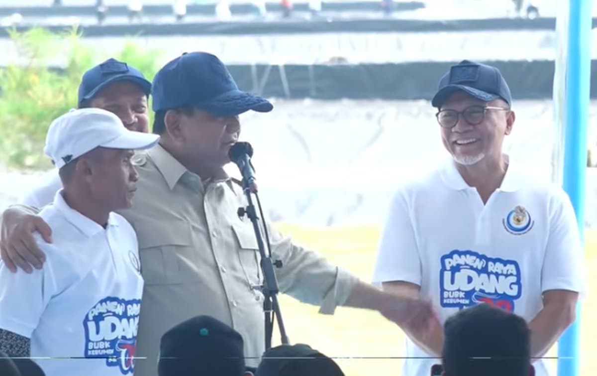Salah Sebut Desa, Zulhas Diancam "Reshuffle" oleh Prabowo Salah Sebut Desa, Zulhas Diancam "Reshuffle" oleh Prabowo