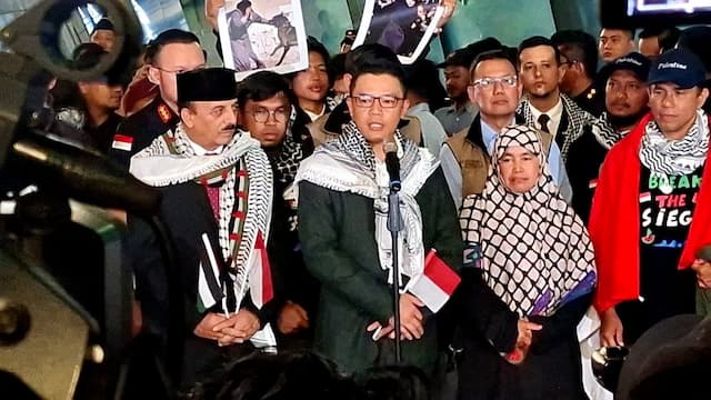Sambut 9 WNI Relawan GSF di Indonesia, Menlu RI: Selamat Datang Kembali Sambut 9 WNI Relawan GSF di Indonesia, Menlu RI: Selamat Datang Kembali
