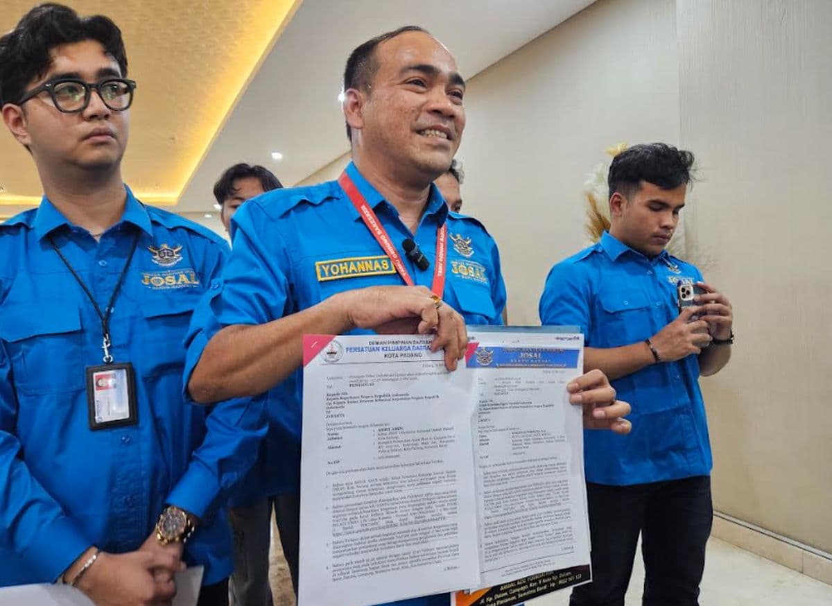 Lagi, Abu Janda Dilaporkan ke Bareskrim soal Pernyataan Sumbar Barbar Lagi, Abu Janda Dilaporkan ke Bareskrim soal Pernyataan Sumbar Barbar
