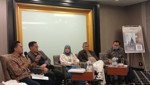 Guru Besar UI Soroti Putusan Kerry Riza di Kasus Korupsi Minyak Guru Besar UI Soroti Putusan Kerry Riza di Kasus Korupsi Minyak