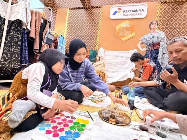 Batik Fair di Surabaya, PGN Dorong Pemberdayaan UMKM dan Anak Disabilitas Batik Fair di Surabaya, PGN Dorong Pemberdayaan UMKM dan Anak Disabilitas