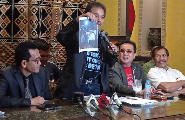 Tanggapi Rencana Pengumuman Status Perkara Ijazah Jokowi, Roy Suryo: P21 Bukan Akhir Tanggapi Rencana Pengumuman Status Perkara Ijazah Jokowi, Roy Suryo: P21 Bukan Akhir