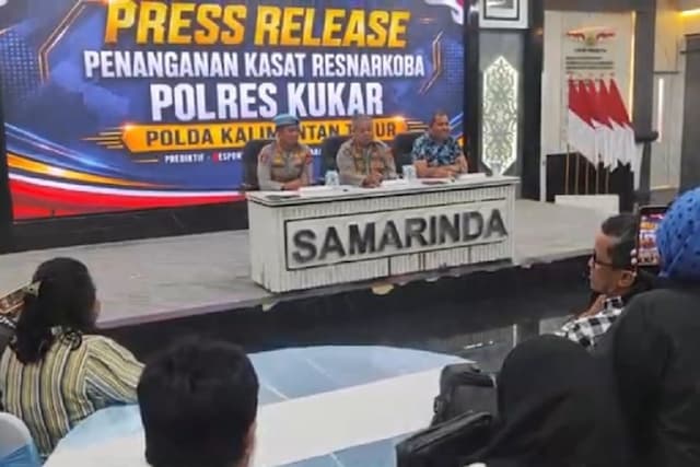 Kronologi Kasat Resnarkoba Polres Kukar Ditangkap Polda Kaltim Terkait Paket Narkoba Kronologi Kasat Resnarkoba Polres Kukar Ditangkap Polda Kaltim Terkait Paket Narkoba