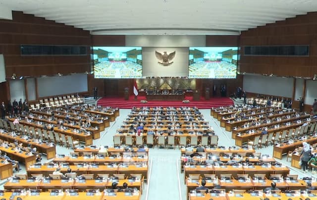 Usulan Boni Hargens: Masa Jabatan Anggota DPR Cukup 2 Periode Usulan Boni Hargens: Masa Jabatan Anggota DPR Cukup 2 Periode