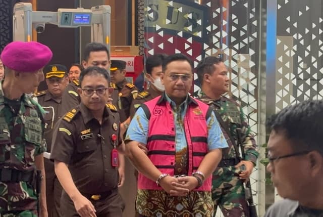 Kejagung Tetapkan Mantan Anggota Ombudsman Yeka Hendra Fatika Tersangka Kejagung Tetapkan Mantan Anggota Ombudsman Yeka Hendra Fatika Tersangka