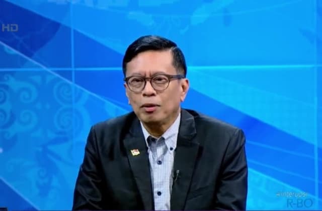 Andi Azwan: Segala Sesuatu yang Berhubungan dengan Jokowi Buat Banyak Orang 'Cacing Kepanasan' Andi Azwan: Segala Sesuatu yang Berhubungan dengan Jokowi Buat Banyak Orang 'Cacing Kepanasan'