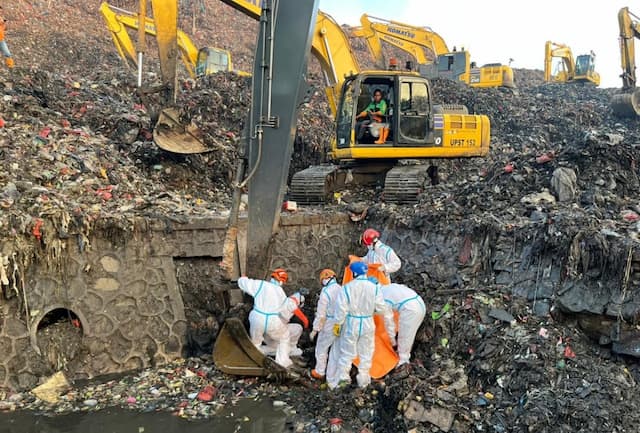 Update Korban Longsor TPST Bantargebang: 6 Tewas, 6 Selamat, dan 1 Masih Dicari Update Korban Longsor TPST Bantargebang: 6 Tewas, 6 Selamat, dan 1 Masih Dicari