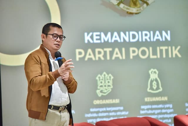 Tak Semua Bisa Menggugat, Sengketa Partai Harus Penuhi Legal Standing Tak Semua Bisa Menggugat, Sengketa Partai Harus Penuhi Legal Standing