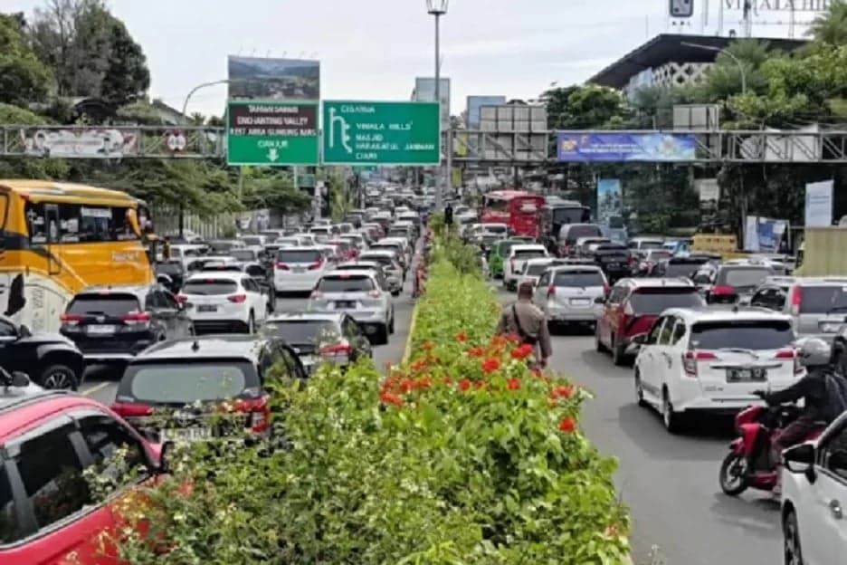 Long Weekend, 37.224 Kendaraan Serbu Wisata Puncak Bogor Long Weekend, 37.224 Kendaraan Serbu Wisata Puncak Bogor