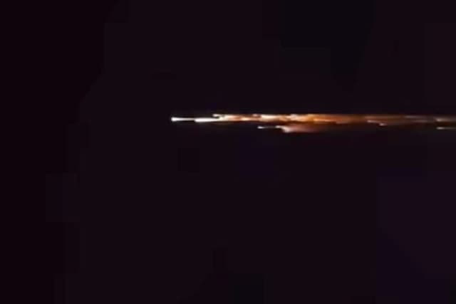 Viral Benda Misterius dengan Ekor Api Terbang di Langit Lampung dan Banten, Peneliti BRIN: Bekas Roket China Long March 3B Viral Benda Misterius dengan Ekor Api Terbang di Langit Lampung dan Banten, Peneliti BRIN: Bekas Roket China Long March 3B