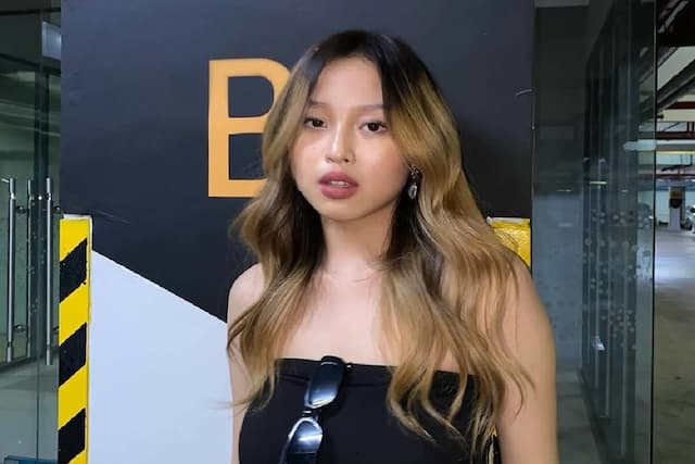 Disindir Hidup Hedon, Anak Pinkan Mambo Tegaskan Tak Nikmati Uang Ibu Disindir Hidup Hedon, Anak Pinkan Mambo Tegaskan Tak Nikmati Uang Ibu