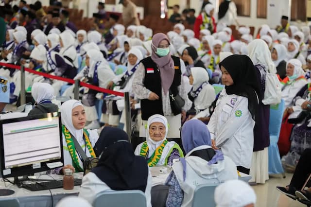 1.243 Calon Jemaah Haji Berhasil Dicegah dari Keberangkatan Ilegal 1.243 Calon Jemaah Haji Berhasil Dicegah dari Keberangkatan Ilegal