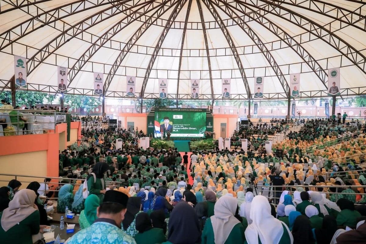 Muktamar XXI Mathlaul Anwar Resmi Dibuka, Menag Tegaskan Pentingnya Peran Organisasi Keagamaan Muktamar XXI Mathlaul Anwar Resmi Dibuka, Menag Tegaskan Pentingnya Peran Organisasi Keagamaan