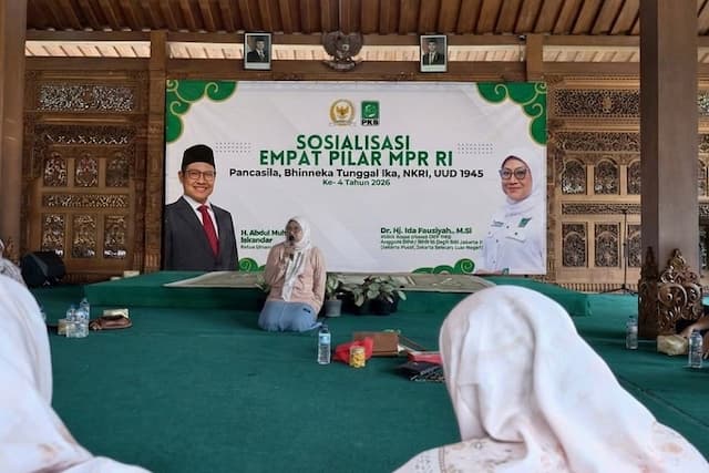 Disrupsi Teknologi Picu Polarisasi, Ida Fauziyah Dorong 4 Pilar sebagai Filter Digital Disrupsi Teknologi Picu Polarisasi, Ida Fauziyah Dorong 4 Pilar sebagai Filter Digital