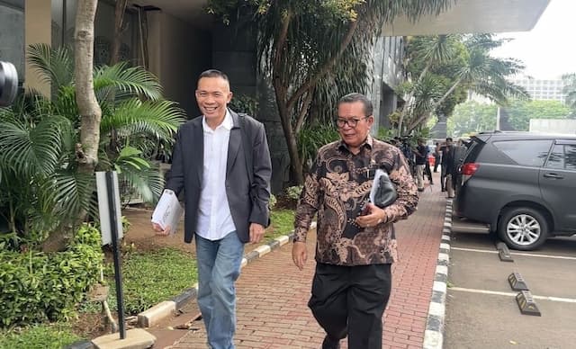 Rismon Sianipar Resmi Kantongi SP3 Kasus Ijazah Jokowi Rismon Sianipar Resmi Kantongi SP3 Kasus Ijazah Jokowi