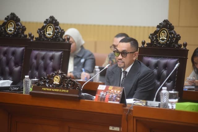 Sahroni Perintahkan Penegak Hukum Tegas Lindungi ART: Sudah Ada Payung Hukumnya! Sahroni Perintahkan Penegak Hukum Tegas Lindungi ART: Sudah Ada Payung Hukumnya!