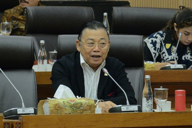 Cornelis PDIP Dorong Pemerintah Serius Tindak Lanjuti Temuan BPK soal Ketahanan Energi Nasional Cornelis PDIP Dorong Pemerintah Serius Tindak Lanjuti Temuan BPK soal Ketahanan Energi Nasional