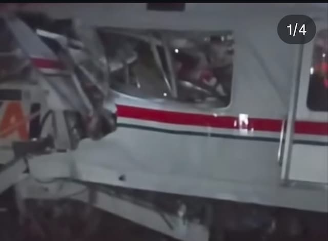 Kereta Argo Bromo Tabrak KRL di Stasiun Bekasi Timur, Ini Kronologinya Kereta Argo Bromo Tabrak KRL di Stasiun Bekasi Timur, Ini Kronologinya