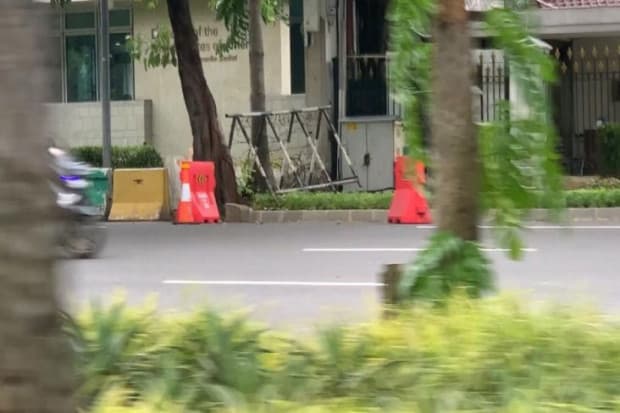 Pagi Ini, Pemprov DKI Rapat Internal Bahas Polemik Penutupan Trotoar Depan Kedubes AS Pagi Ini, Pemprov DKI Rapat Internal Bahas Polemik Penutupan Trotoar Depan Kedubes AS