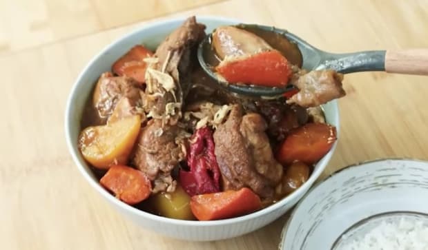 Resep Ayam Kecap ala Chef Devina Hermawan, Bumbunya Meresap! Resep Ayam Kecap ala Chef Devina Hermawan, Bumbunya Meresap!